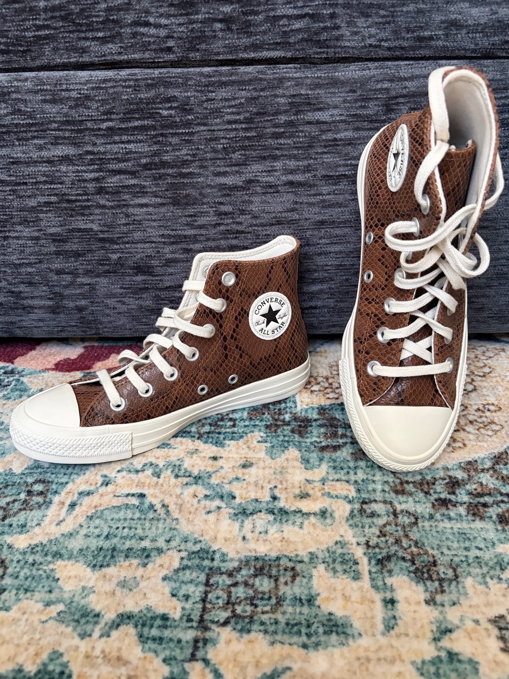 Converse Chuck Taylor Snakeskin High-Top Sz US 6 (fit like women’s 6.5)